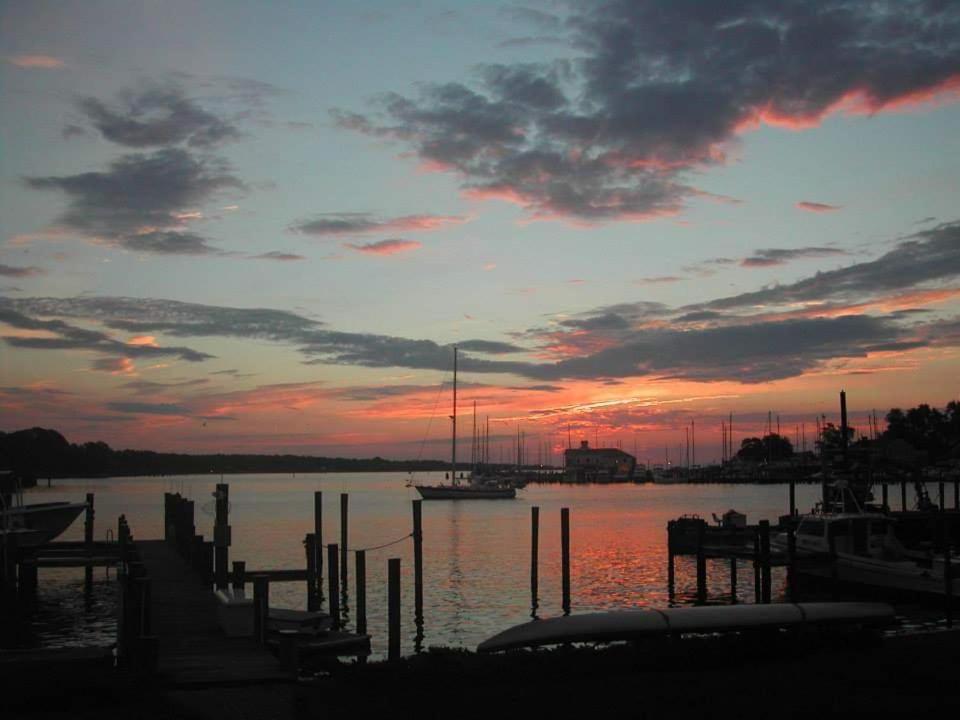 Blue Heron Inn - A Bed&Breakfast LLC Solomons Exterior foto